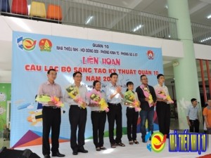 Ban Giám khảo Liên hoan CLB Sáng tạo kỹ thuật Quận 10 - năm 2016