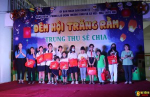 Chương trình "Đêm hội trăng rằm - Trung thu sẻ chia"