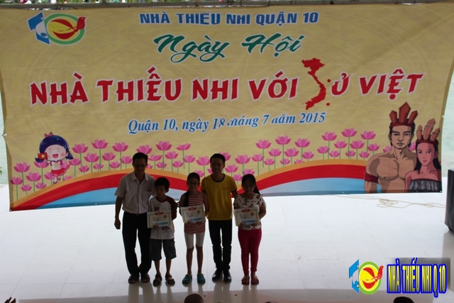 Ngày hội "Thiếu nhi Quận 10 với Sử Việt"