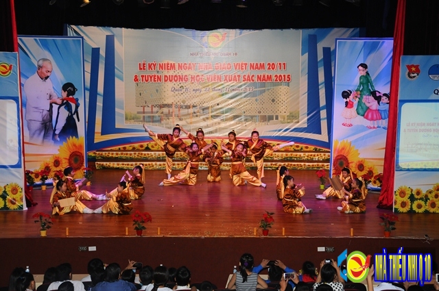 Lễ kỷ niệm Ngày Nhà giáo Việt Nam 20/11 và tuyên dương học viên xuất sắc - năm 2015